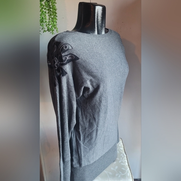 Foxy Jeans Grey Long Sleeve with Cutout Detailed Shoulders XL - Picture 3 of 7